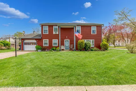 785 Pine Shore Rd, Toms River, NJ 08753