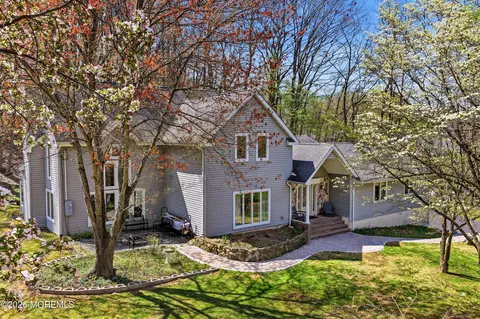 118 Nolan Rd, Morganville, NJ 07751