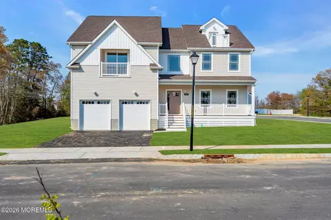 62 Saltspray Dr, Forked River, NJ 08731