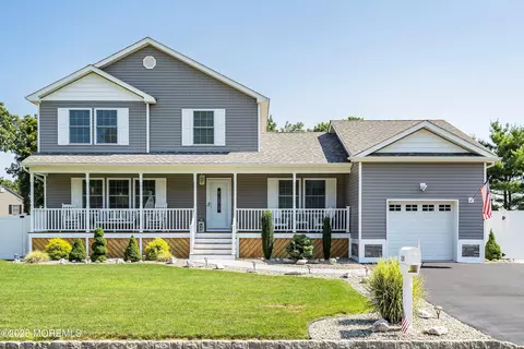 258 Ashland St, Brick, NJ 08723