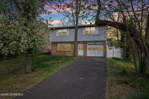 22 Meadowbrook Ave, Atlantic Highlands, NJ 07716