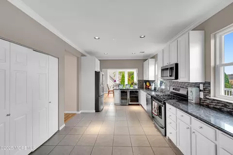 Kitchen - 741 S River Dr, Forked River, NJ 08731 photo 7 of 9