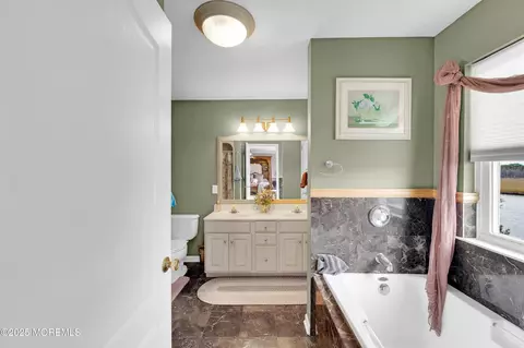 Bath - 741 S River Dr, Forked River, NJ 08731 photo 2 of 7