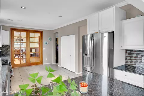 Kitchen - 741 S River Dr, Forked River, NJ 08731 photo 4 of 9