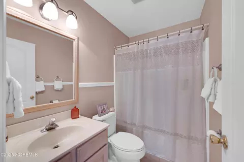 Bath - 741 S River Dr, Forked River, NJ 08731 photo 1 of 7