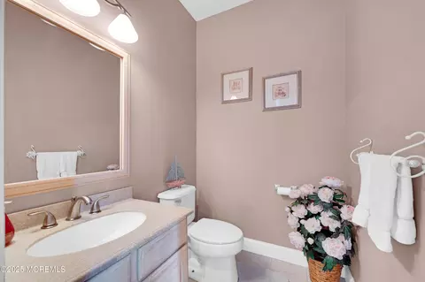 Bath - 741 S River Dr, Forked River, NJ 08731 photo 5 of 7