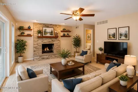 Living - 424 Continental St, Forked River, NJ 08731 photo 6 of 7