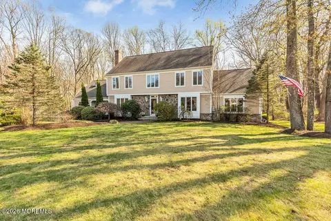 54 Bluefield Rd, Lincroft, NJ 07738