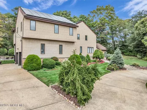 931 Birch Dr, Brielle, NJ 08730