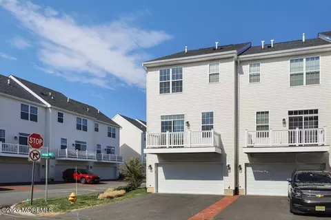 Exterior - 300 Virtue Rd, Brick, NJ 08723 photo 3 of 4