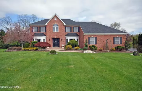 52 Langeveld Dr, Freehold, NJ 07728