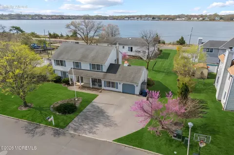 100 Sheldon Ave, Neptune City, NJ 07753