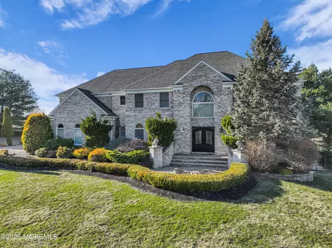 60 Yellow Meetinghouse Rd, Cream Ridge, NJ 08514
