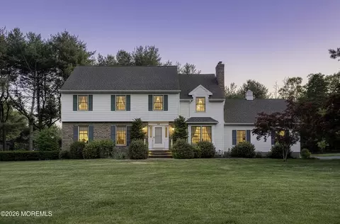 150 Dugan Ln, Toms River, NJ 08753