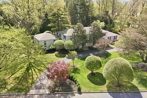 11 Woodside Dr, Rumson, NJ 07760
