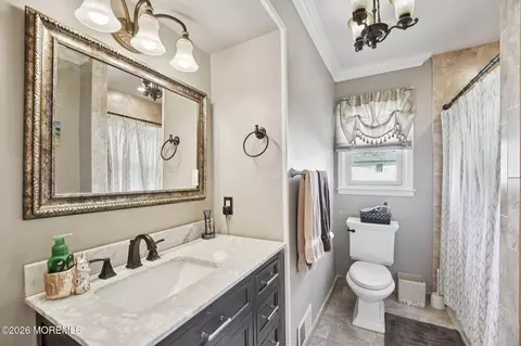 Bath - 676 Rutgers Pl, Paramus, NJ 07652 photo 1 of 1