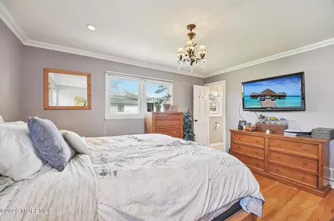 Bedroom - 676 Rutgers Pl, Paramus, NJ 07652 photo 4 of 5