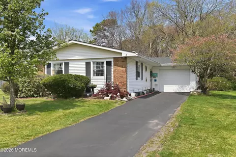 3 Logan Ct, Brick, NJ 08724