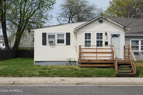 137 Maple Ave, Keansburg, NJ 07734