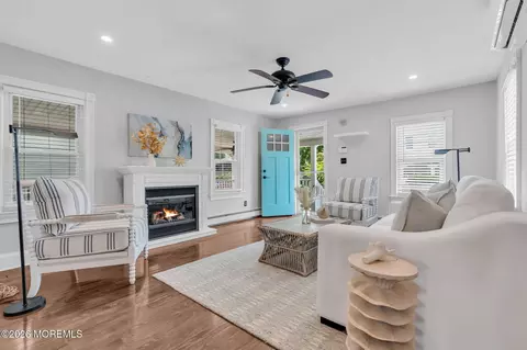 830 Dunlewy St, Asbury Park, NJ 07712