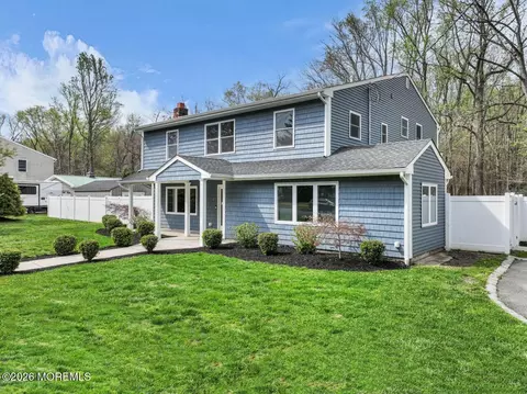 41 Nautilus Dr W, Leonardo, NJ 07737