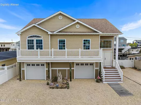 96 Albert Dr, Manahawkin, NJ 08050