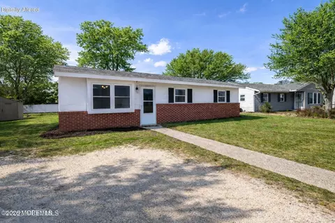 205 11th St, Barnegat, NJ 08005