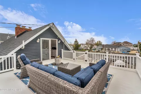 Exterior - 933 Montauk Dr, Forked River, NJ 08731 photo 1 of 5