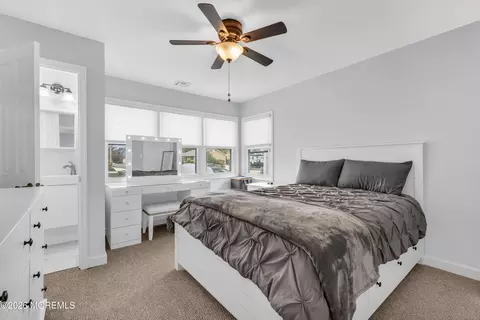 Bedroom - 933 Montauk Dr, Forked River, NJ 08731 photo 1 of 3