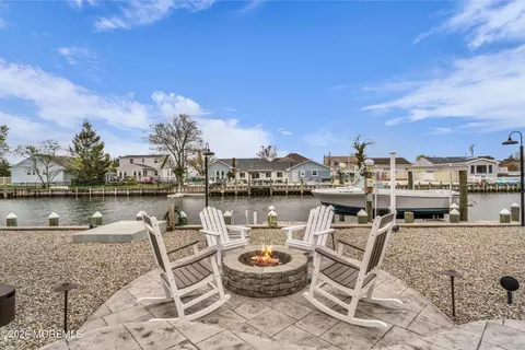 Exterior - 933 Montauk Dr, Forked River, NJ 08731 photo 2 of 5