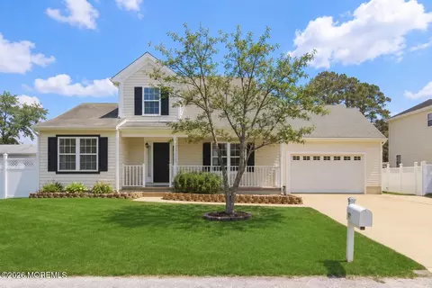 821 Bunnell St, Lanoka Harbor, NJ 08734
