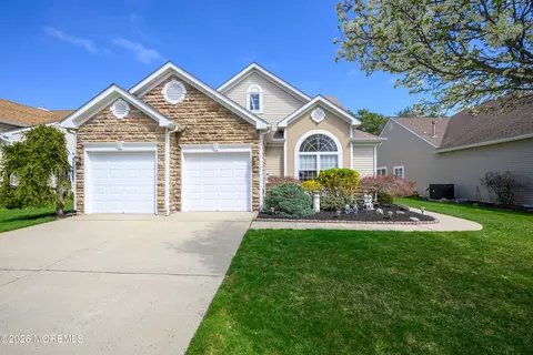 81 Pancoast Rd, Waretown, NJ 08758