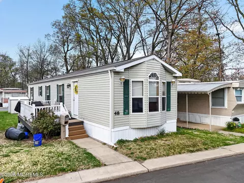 48 Randall Ave, Keansburg, NJ 07734