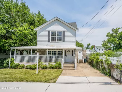 97 Park Ave, Keansburg, NJ 07734