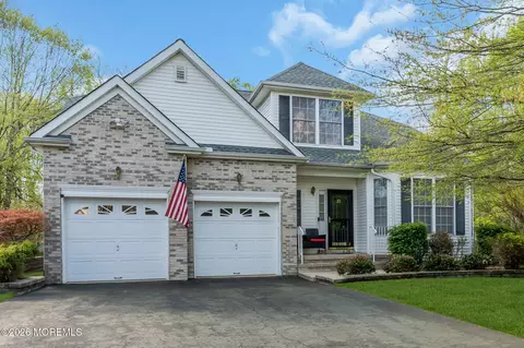 23 Hulsart Ct, Marlboro, NJ 07746