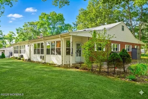11 Birch St #A, Toms River, NJ 08757