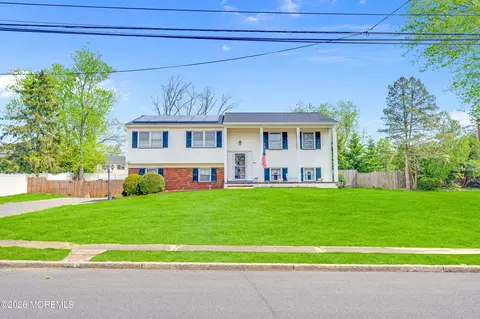 536 Skylark Dr, Toms River, NJ 08755