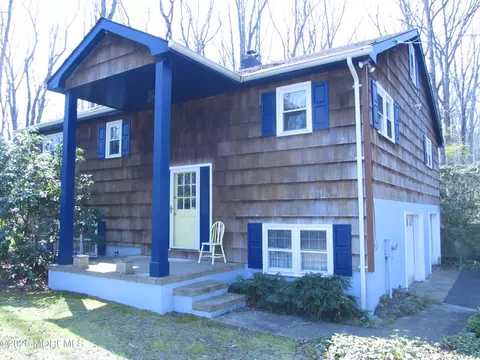 10 Hendrickson Dr, Cream Ridge, NJ 08514