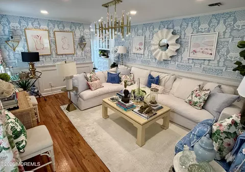 21 Mount St #B-3, Bay Head, NJ 08742