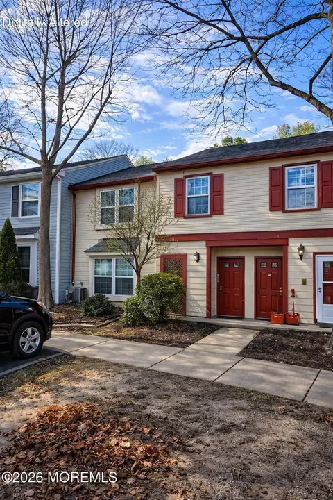 161 Bristol Ct, Lakewood, NJ 08701