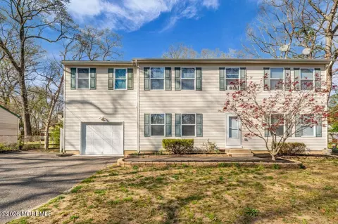 146 Pardee Blvd, Browns Mills, NJ 08015