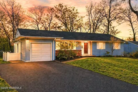 309 Colonial Dr, Toms River, NJ 08753