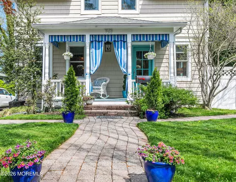 Exterior - 39 Allen St, Rumson, NJ 07760 photo 2 of 8