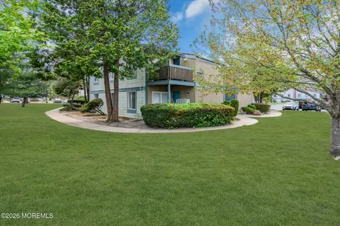 16 Northrup Dr #221, Brick, NJ 08724