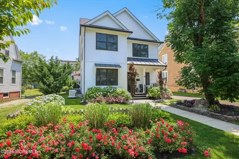 28 Rector Pl, Red Bank, NJ 07701
