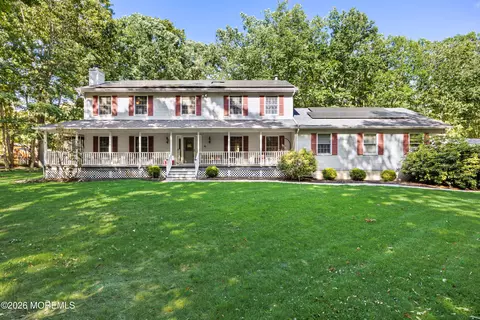 78 Ivins Dr, New Egypt, NJ 08533