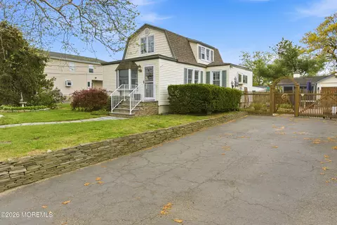 114 Ocean Blvd, Keyport, NJ 07735