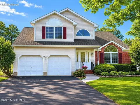 1990 Country Trce, Toms River, NJ 08753