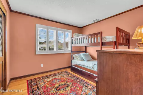Bedroom - 7 Glenwood Dr, Bayville, NJ 08721 photo 5 of 6