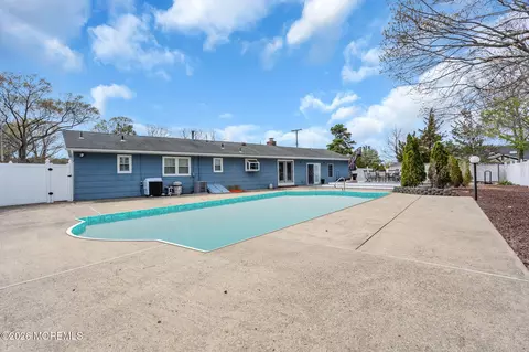 Exterior - 7 Glenwood Dr, Bayville, NJ 08721 photo 12 of 16